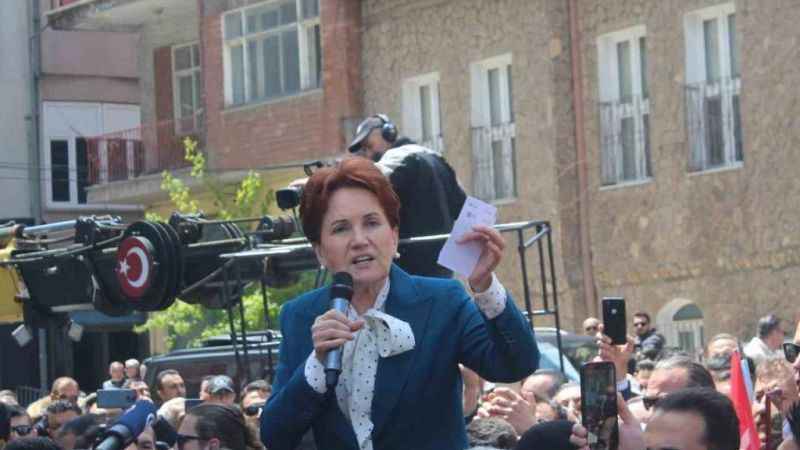 "Tür ne demek? Biz insanız, insan”